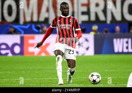 Fikayo Tomori de l'AC Milan en action lors du match de football de l'UEFA Champions League 2024/2025 entre l'AC Milan et le Liverpool FC au stade San Siro de Milan (Italie), le 17 septembre 2024. Banque D'Images