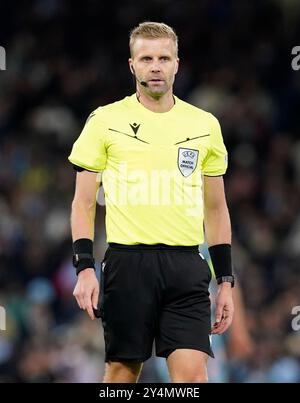 Manchester, Royaume-Uni. 18 septembre 2024. Arbitre Glenn Nyberg lors du match de Ligue des champions de l'UEFA au stade Etihad de Manchester. Le crédit photo devrait se lire : Andrew Yates/Sportimage crédit : Sportimage Ltd/Alamy Live News Banque D'Images