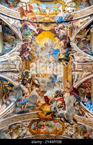 Fresque baroque Triomphe du nom de Marie par Filippo Gherardi sur le plafond de Chiesa di San Pantaleo e San Giuseppe Calasanzio, Rome, Italie Banque D'Images