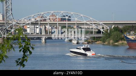 Deux ponts sur la rivière Don. Rostov-sur-Don Banque D'Images