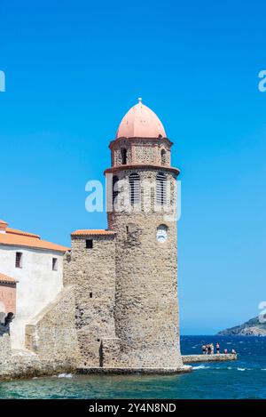 Église notre-Dame-des-Anges ou notre-Dame des Anges à Collioure ou Cotlliure, village de pêcheurs de France Banque D'Images