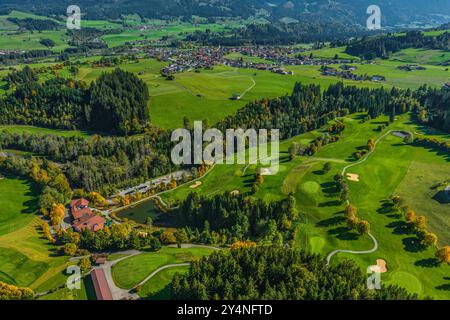 Ambiance d'automne idyllique dans le Allgäu près de Gundelsberg sur le parcours de golf de Oberallgäu Banque D'Images