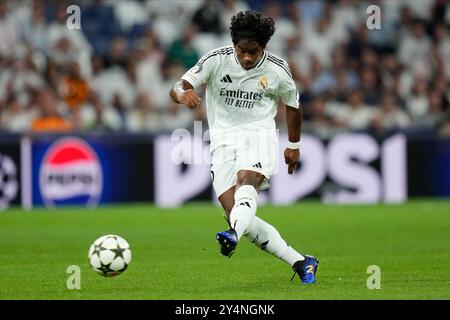 Madrid, Espagne. 17 septembre 2024. Endrick du Real Madrid CF lors du match de l'UEFA Champions League entre le Real Madrid et le VfB Stuttgart a joué au stade Santiago Bernabeu le 17 septembre 2024 à Madrid, en Espagne. (Photo de Juan PEREZ/PRESSINPHOTO) crédit : AGENCE SPORTIVE PRESSINPHOTO/Alamy Live News Banque D'Images