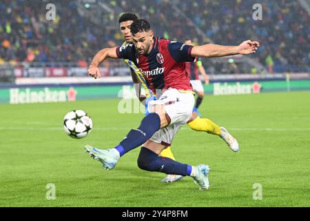 Charalampos Lykogiannis (Bologna FC) en action lors du Bologna FC vs FC Shakhtar Donetsk, match de la Ligue des champions de l'UEFA à Bologne, Italie, le 18 septembre 2024 Banque D'Images