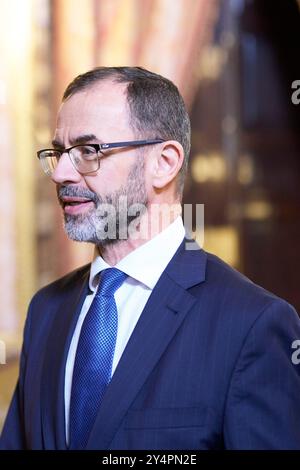 Camilo Villarino, Chef de la Maison du Roi, assiste à un déjeuner avec le Président du Guatemala Cesar Bernardo Arevalo de Leon et son épouse Sandra Torres au Palais Royal le 22 février 2024 à Madrid, Espagne. Banque D'Images