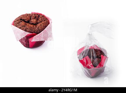 Délicieux brownie au chocolat dans un emballage plastique Banque D'Images