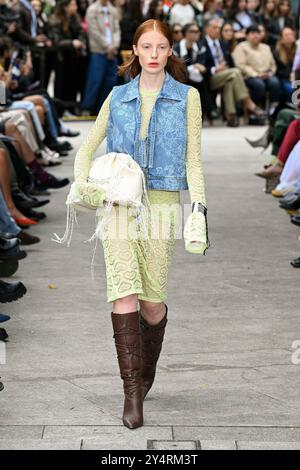 MARCO RAMBALDI Spring/Summer 2025 Runway pendant la Fashion week de Milan le 2024 septembre - Milan, Italie 18/09/2024 Banque D'Images