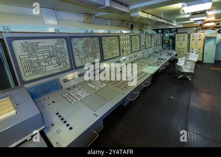 Le premier navire de surface à propulsion nucléaire au monde, le brise-glace soviétique Lénine, lancé en 1957 à Mourmansk, en Russie. Banque D'Images