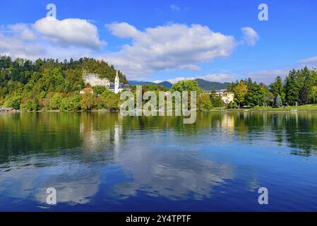 Lac Bled, une destination touristique populaire en Slovénie Banque D'Images