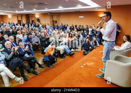 Viterbo, Italie. 19 septembre 2024. Roberto Vannacci durante la chiusura delll'evento Organizato dall'associazione &#x201c;Noi con Vannacci&#x201d ; a Viterbo, Gioved&#xec;, 19 Settembre 2024 (Foto Roberto Monaldo/LaPresse) Roberto Vannacci lors de la clôture de l'événement organisé par l'association "Noi con Vannacci" à Viterbo, jeudi 19 septembre 2024 (photo de Monaldo/Lapresse Live) Banque D'Images