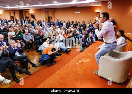 Viterbo, Italie. 19 septembre 2024. Roberto Vannacci durante la chiusura delll'evento Organizato dall'associazione &#x201c;Noi con Vannacci&#x201d ; a Viterbo, Gioved&#xec;, 19 Settembre 2024 (Foto Roberto Monaldo/LaPresse) Roberto Vannacci lors de la clôture de l'événement organisé par l'association "Noi con Vannacci" à Viterbo, jeudi 19 septembre 2024 (photo de Monaldo/Lapresse Live) Banque D'Images