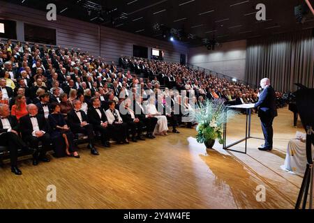 Bruges, Belgique. 19 septembre 2024. Le Roi Philippe - Filip de Belgique et la Reine Mathilde de Belgique photographiés lors d'une soirée de gala organisée par le Comité de soutien de la Fondation Roi Baudouin en Flandre occidentale, à Bruges, le jeudi 19 septembre 2024. BELGA PHOTO KURT DESPLENTER crédit : Belga News Agency/Alamy Live News Banque D'Images