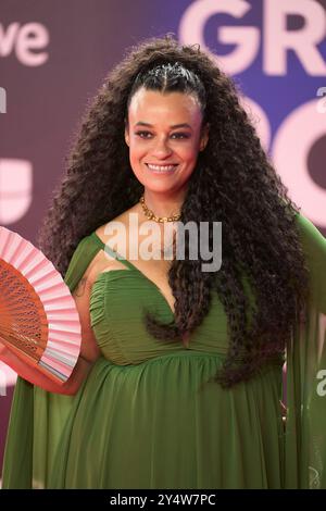 Tulipa Ruiz assiste au tapis rouge lors de la 24e cérémonie annuelle des Latin GRAMMY Awards à la FIBES le 17 novembre 2023 à Séville, Espagne. Banque D'Images