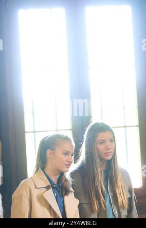 La princesse héritière Leonor, la princesse Sofia visitent 2023 exemplaires Arroes, pion et Candanal (Villaviciosa) lors des Prix Princesse des Asturies 2023 le 21 octobre 2023 à Arroes, pion et Candanal (Villaviciosa), Espagne. Banque D'Images