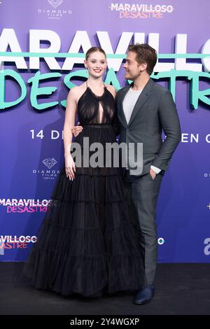 Virginia Gardner, Dylan Sprouse assiste à la première de « Beautiful Disaster » au cinéma Callao le 29 mars 2023 à Madrid, en Espagne. Banque D'Images