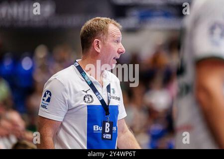 Lemgo, Deutschland. 19 septembre 2024. Frank Carstens (HSG Wetzlar, entraîneur) GER, TBV Lemgo Lippe v. HSG Wetzlar, Handball, 1. Bundesliga, 3. Spieltag, Spielzeit 2024/2025, 19.09.2024 Foto : Eibner-Pressefoto/Jan Rollinger crédit : dpa/Alamy Live News Banque D'Images