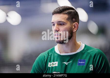 Lemgo, Deutschland. 19 septembre 2024. Stefan Cavor (HSG Wetzlar, #77) GER, TBV Lemgo Lippe v. HSG Wetzlar, Handball, 1. Bundesliga, 3. Spieltag, Spielzeit 2024/2025, 19.09.2024 Foto : Eibner-Pressefoto/Jan Rollinger crédit : dpa/Alamy Live News Banque D'Images