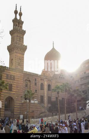 la vue de la citadelle salahuddin et de la mosquée ali pacha au caire egypte angle du sol à la lumière du jour Banque D'Images