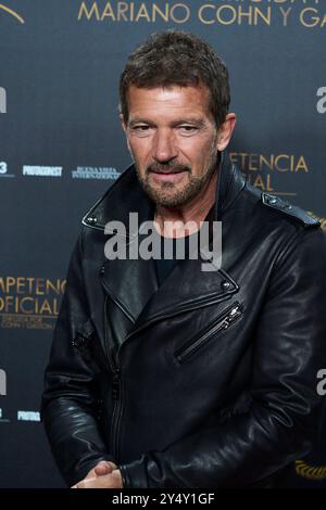 Antonio Banderas assiste à la 'Official Competition (Competencia Oficial)' Madrid Premiere au Capitol Cinema le 21 février 2022 à Madrid, Espagne. Banque D'Images