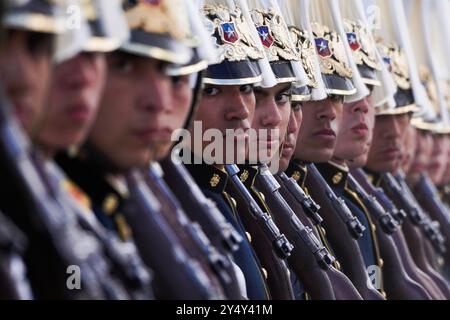 Santiago, Metropolitana, Chili. 19 septembre 2024. Des officiers de l'armée chilienne défilent pendant le défilé militaire annuel pour célébrer le jour de l'indépendance et le jour de l'armée à Santiago, au Chili. (Crédit image : © Matias Basualdo/ZUMA Press Wire) USAGE ÉDITORIAL SEULEMENT! Non destiné à UN USAGE commercial ! Banque D'Images