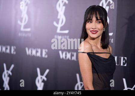 Aitana assiste à la fête de Noël Vogue et Ives Saint Laurent au Downtown Space le 14 décembre 2022 à Madrid, en Espagne. Banque D'Images