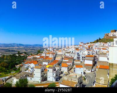 Village de Pisticci, Italie. Pisticci est une ville de la province de Matera, dans la région italienne du sud de la Basilicate, en Italie Banque D'Images