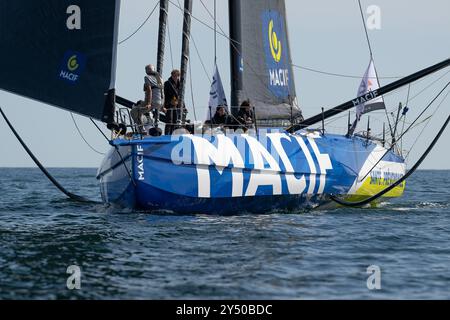 Charlie Dalin Macif lors du départ de la course de 48 heures le défi Azimut, au large de Lorient, Ouest de la France, le 15 septembre 2024 Banque D'Images