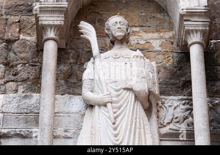 Italie, Frioul-Vénétie Julienne, Trieste, Cathédrale San Giusto, Statue de San Giusto Banque D'Images