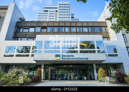 Deutsche Rentenversicherung, Hohenzollerndamm, Wilmersdorf, Berlin, Deutschland *** German Pension Insurance, Hohenzollerndamm, Wilmersdorf, Berlin, Allemagne Banque D'Images