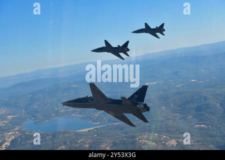Les talons T-38 du 1st reconnaissance Squadron de l'US Air Force effectuent un survol d'une formation d'hommes disparus de la Beale Air Force base, Californie, 11 septembre 2024. Le Banque D'Images