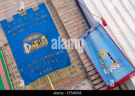 Cerimonia dell' ubbidienza massonica del Grande Oriente d'Italia Goi, la più antica e numerosa istituzione massonica regolare italiana, in occasione dell'anniversario dell' Breccia di Porta Pia del 20 settembre 1870 che pose termine allo Stato Pontificio. Roma, Venerdì 20 Settembre 2024 (foto Mauro Scrobogna /LaPresse) cérémonie de l'obéissance maçonnique du Grand Orient d'Italie GOI, la plus ancienne et la plus grande institution maçonnique régulière italienne, à l'occasion de l'anniversaire de la brèche de Porta Pia le 20 septembre 1870 qui a mis fin à l'État pontifical. Rome, vendredi 20 septembre 202 Banque D'Images