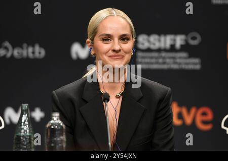 Noemie Merlant BEI der Pressekonferenz zum Kinofilm Emmanuelle auf dem 72. Internationalen Filmfestival San Sebastian / Festival Internacional de Cine de San Sebastian im Kursaal. San Sebastian, 20.09.2024 *** Noemie Merlant à la conférence de presse du long métrage Emmanuelle au 72e Festival International du film de San Sebastian Festival Internacional de Cine de San Sebastian au Kursaal San Sebastian, 20 09 2024 Foto:XC.xNiehausx/xFuturexImagex emmanuelle 4972 Banque D'Images