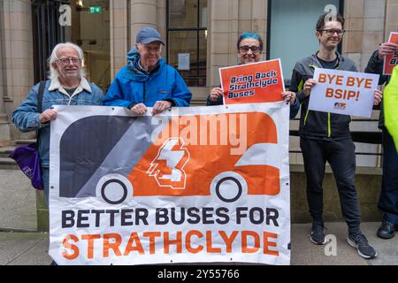 Glasgow, Écosse, Royaume-Uni. 20 septembre 2024. Le Strathclyde Partnership for transport Board devrait annoncer comment il réagira aux résultats de récentes consultations publiques montrant un soutien écrasant à la propriété publique (86 %) et au contrôle public (76 %) de nos autobus. Crédit R. Nouvelles en direct de Gass /Alamy Banque D'Images