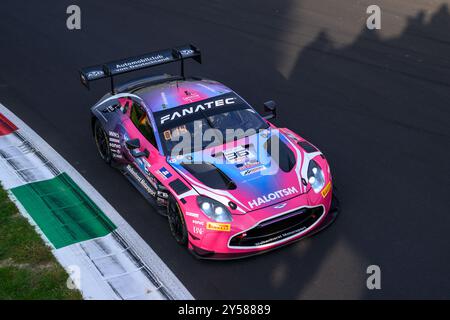 Monza, Italie. 20 septembre 2024. Tim CRESWICK (GBR) au volant de WALKENHORST MOTORSPORT #36 au virage 11 lors de la séance d'essais Bronze du Fanatec GT World Challenge Round 8 2024 à l'Autodromo Nazionale de Monza (Italie). Crédit : Riccardo Righetti/Alamy Live News Banque D'Images