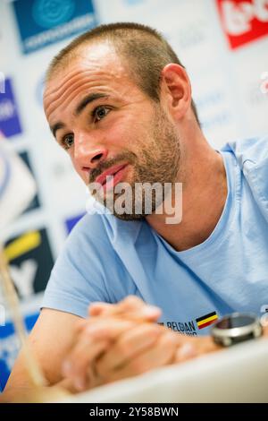 Wetzikon, Suisse. 20 septembre 2024. Le belge Victor Campenaerts parle lors d'une conférence de presse de l'équipe belge en prévision de la course contre la montre de dimanche aux Championnats du monde UCI route et para-cyclisme route 2024, vendredi 20 septembre 2024, à Wetzikon, Suisse. Les mondiaux se déroulent du 21 au 29 septembre à Zurich, en Suisse. BELGA PHOTO JASPER JACOBS crédit : Belga News Agency/Alamy Live News Banque D'Images