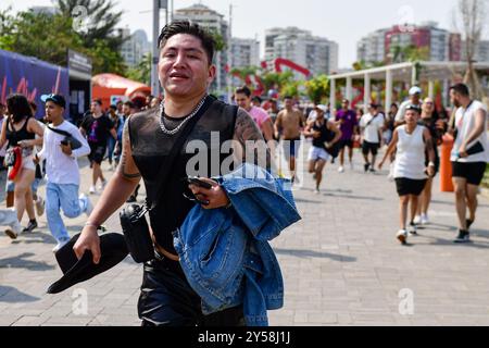 Rio de Janeiro, Brésil. 20 septembre 2024. RJ - RIO DE JANEIRO - 09/20/2024 - ROCK IN RIO 2024 - mouvement de foule pendant le Rock in Rio Brasil Festival - 40 ans et pour toujours, qui s'est tenu à Cidade do Rock, à Rio de Janeiro, ce vendredi 20. Photo : Thiago Ribeiro/AGIF (photo : Thiago Ribeiro/AGIF/Sipa USA) crédit : Sipa USA/Alamy Live News Banque D'Images