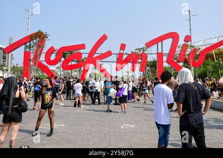 Rio de Janeiro, Brésil. 20 septembre 2024. RJ - RIO DE JANEIRO - 09/20/2024 - ROCK IN RIO 2024 - mouvement de foule pendant le Rock in Rio Brasil Festival - 40 ans et pour toujours, qui s'est tenu à Cidade do Rock, à Rio de Janeiro, ce vendredi 20. Photo : Thiago Ribeiro/AGIF (photo : Thiago Ribeiro/AGIF/Sipa USA) crédit : Sipa USA/Alamy Live News Banque D'Images