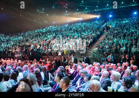 Birmingham, Royaume-Uni. 20 septembre 2024. Une vue du public pendant la conférence. Le Parti réformiste britannique, dirigé par le député britannique Nigel Farage, a remporté cinq sièges aux élections générales britanniques de 2024, et se réunit maintenant à Birmingham pour sa conférence de parti de 2024. Crédit : SOPA images Limited/Alamy Live News Banque D'Images