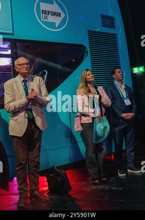 Birmingham, Royaume-Uni. 20 septembre 2024. Holly Valance (Holly Rachel Candy) écoute les discours prononcés lors de la conférence Reform UK, y compris Nigel Farage leader Speech REFORM UK. CONFÉRENCE 2024 crédit : GaryRobertsphotography/Alamy Live News Banque D'Images