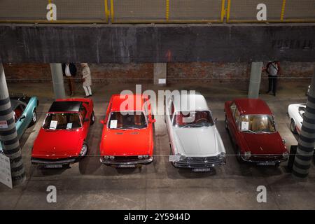 Zagreb, Croatie. 03 juillet 2024. Les voitures anciennes sont exposées au salon Oldtimer Cars au hall Exportdrvo à Rijeka, Croatie, le 20 septembre 2024, 2024. Photo : Nel Pavletic/PIXSELL crédit : Pixsell/Alamy Live News Banque D'Images