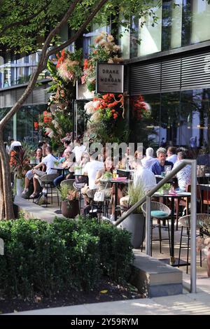 Drake & Morgan Kings Cross bar & grill sur Pancras Square dans le nord de Londres, Royaume-Uni Banque D'Images