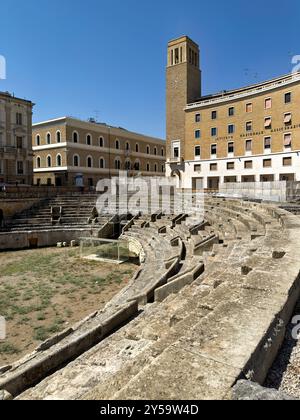 Lecce Salento Apulia Italie. Le Théâtre Romain à la place Orontius Banque D'Images