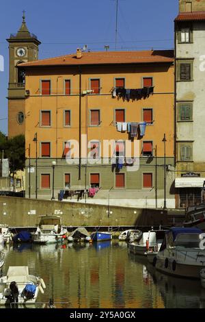 Livourne, une importante ville portuaire en Toscane célèbre pour ses monuments et le quartier Venezia Nuova avec ses canaux. Toscane, Italie Banque D'Images