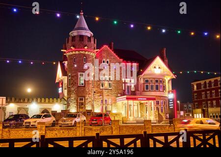 Genting Casino sur Blackpool Promenade pendant les illuminations Banque D'Images