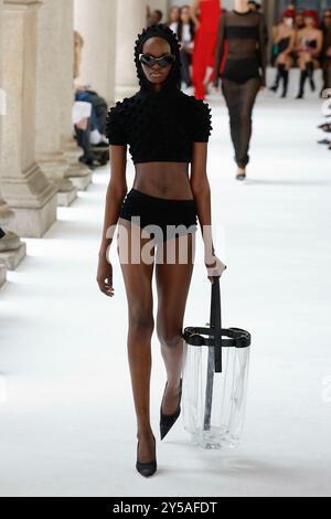 Milan, Italien. 20 septembre 2024. Piste SPORTMAX printemps/été 2025 pendant la Fashion week de Milan le 2024 septembre - Milan, Italie 20/09/2024 crédit : dpa/Alamy Live News Banque D'Images