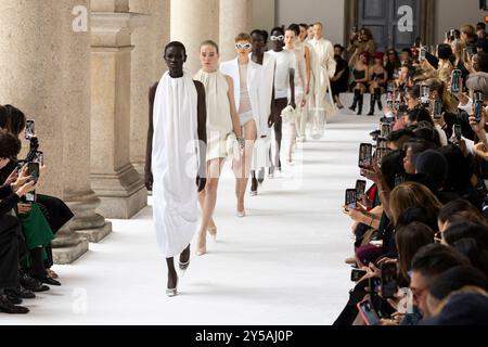 Milan, Italien. 20 septembre 2024. Piste SPORTMAX printemps/été 2025 pendant la Fashion week de Milan le 2024 septembre - Milan, Italie 20/09/2024 crédit : dpa/Alamy Live News Banque D'Images