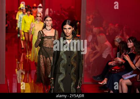 Milan, Italien. 20 septembre 2024. GUCCI Spring/Summer 2025 Runway pendant la Fashion week de Milan le 2024 septembre - Milan, Italie 20/09/2024 Credit : dpa/Alamy Live News Banque D'Images