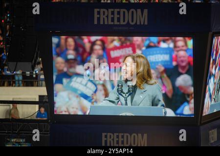 Photographies d'un rassemblement de campagne présidentielle pour le vice-président Kamala Harris, tenu à alliant Energy Center, Madison, Wisconsin, le 20 septembre 2024. Banque D'Images