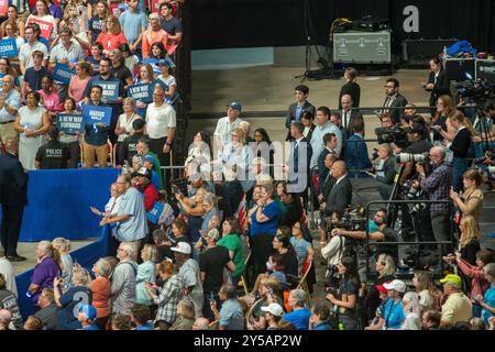 Photographies d'un rassemblement de campagne présidentielle pour le vice-président Kamala Harris, tenu à alliant Energy Center, Madison, Wisconsin, le 20 septembre 2024. Banque D'Images