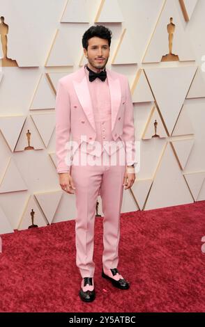 Sebastián Yatra lors des Oscars annuels 94th qui se sont déroulés au Dolby Theatre de Los Angeles, aux États-Unis, le 27 mars 2022. Banque D'Images